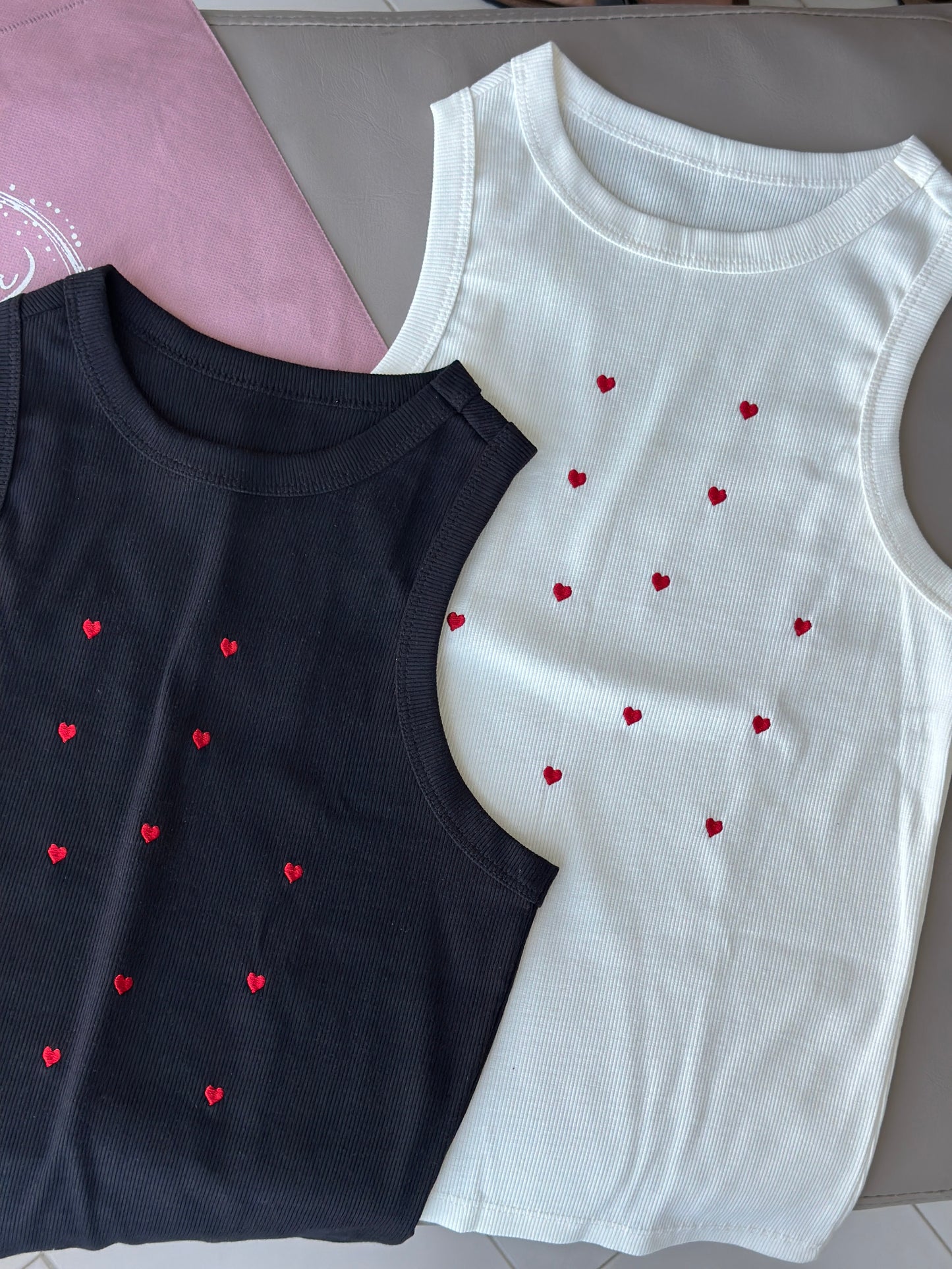 Camiseta Mini Corazones